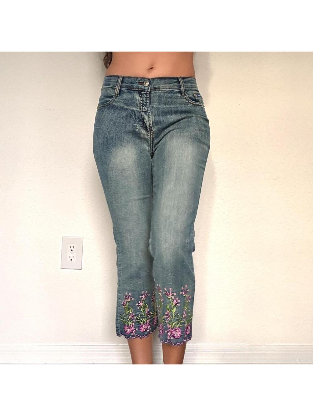 Y2K Deadstock embroidered sequin capri jeans